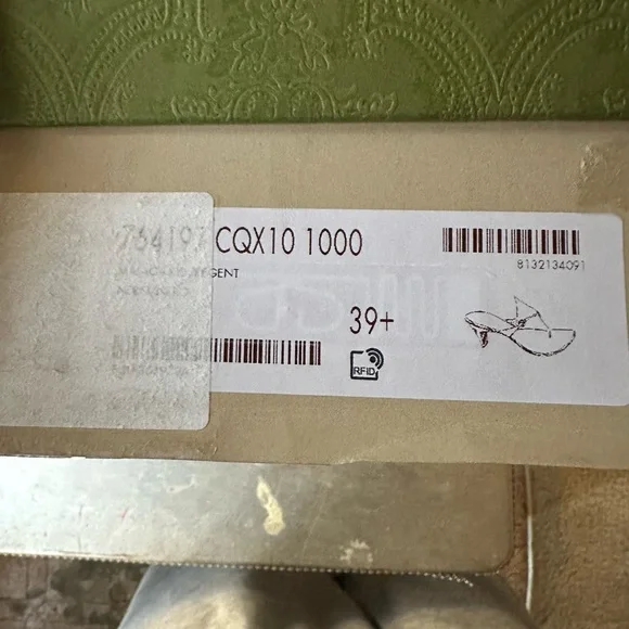 Gucci Black Black Thong Mule - Picture 5 of 5